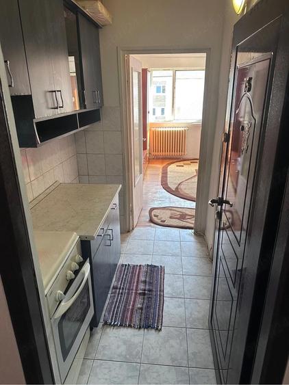 Inchiriez garsoniera zona Uta - 2