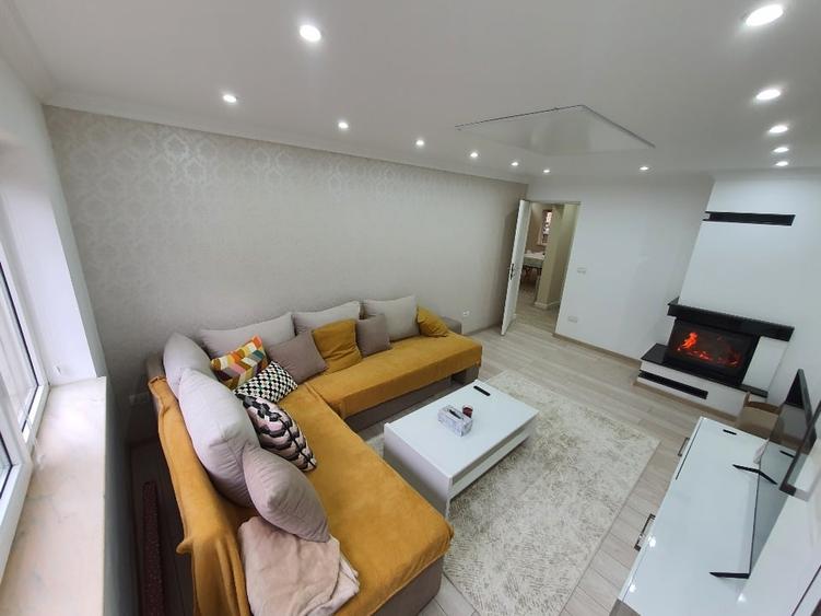 Vand apartament cu 2 camere in Baile Herculane. - 1