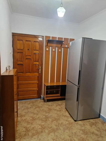 apartament 2 camere- 1mai ( langa metrou)+ loc de PARCARE. Centrala propie - 6