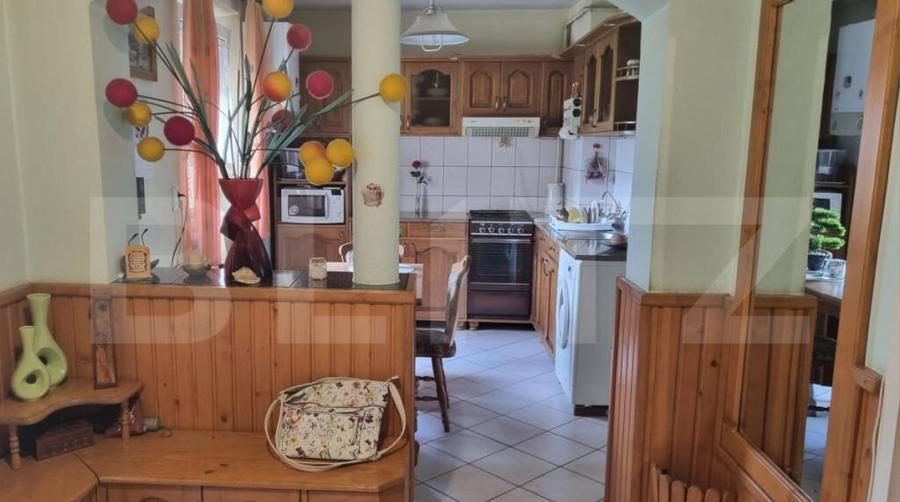 Apartament de vanzare, cu 3 camere, 91 mp, zona Bl. Closca - 9