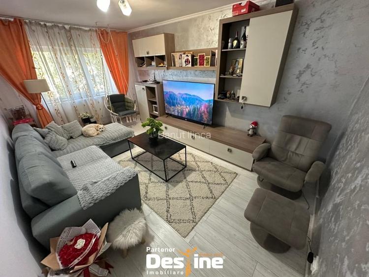 Apartament modern 2 camere, decomandat, 55mp, etaj 3, zona Vale - Pascani