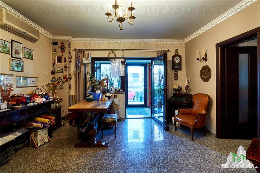 Spatiu comercial zona KM 4-5 Constanta - termen lung - pretabil activitate birou - 12