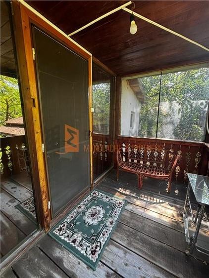 Ansamblu cabanute zona Cozieni - 13