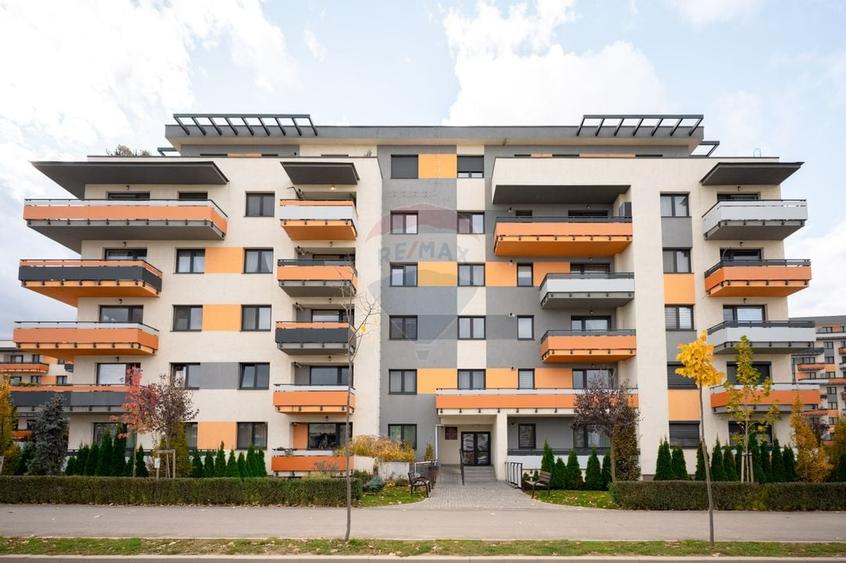 Apartament cu 2 camere,  2 băi și parcare subterană în Tractorul - 11