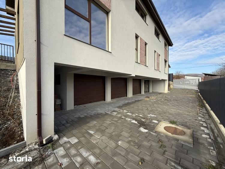 Casa cu CF de vanzare 134mp utili | Curte | Auchan - Iris | 2 garaje - 5