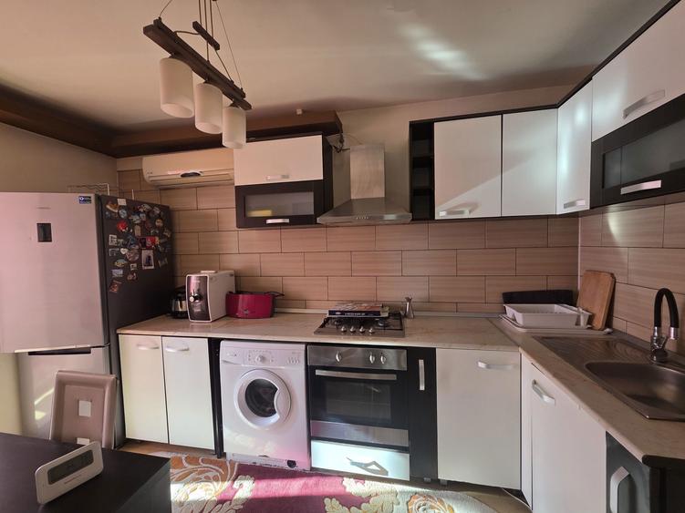 Apartament ultracentral Harsova - 3