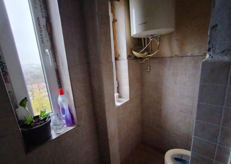 Garsoniera etaj 3 - strada Labirintului ! - 1