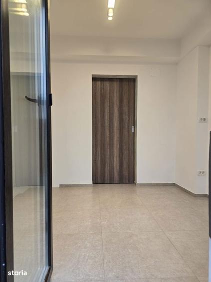 Vand apartament 3 camere cu gradina mare - 5