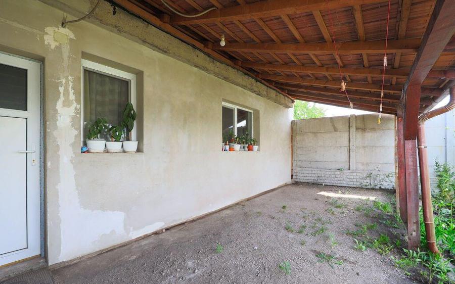 Rezervat Casa renovata cu 3 camere din caramida in ... - 9