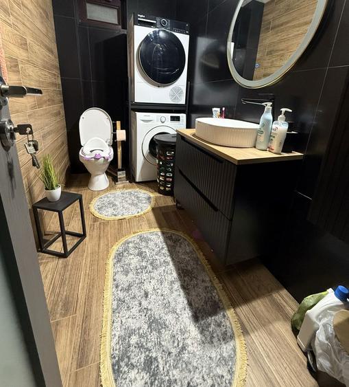 Vand Casa / S+P+1E si Mansarda / Zona (OMW Crisan) Slatina - 1