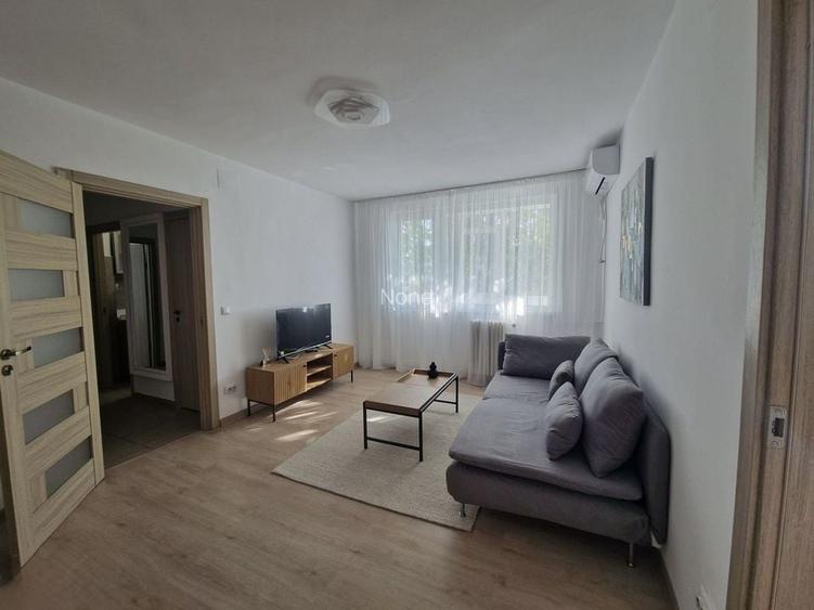 Inchiriez apartament 3 camere renovat, piata Chibrit