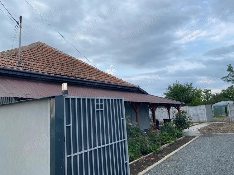 Casa de vanzare excelenta pentru mutat direct! - 11