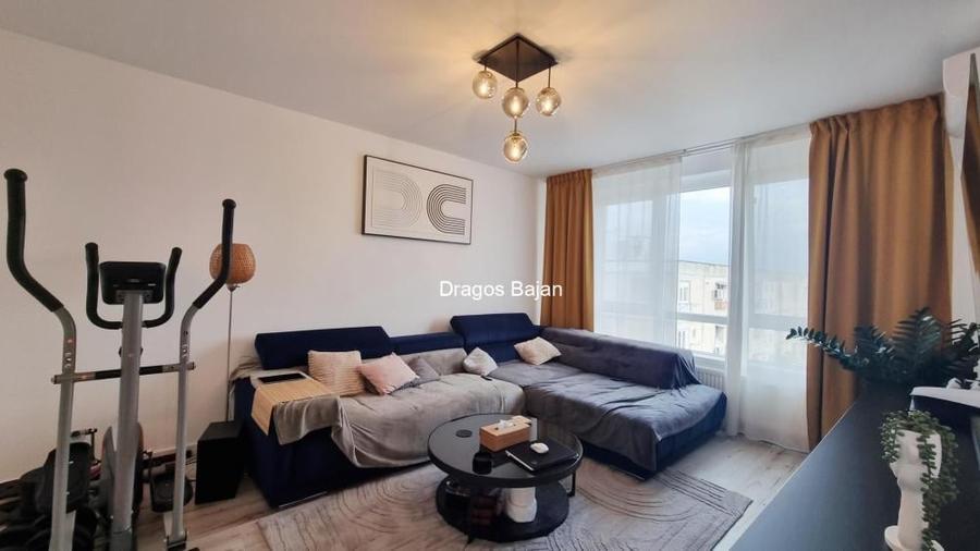 3 camere // decomandat // Renovat - 2