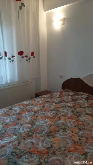 PROPRIETAR vand ap 2 cam, et 2 in vila. Parcare. Bacau - 1