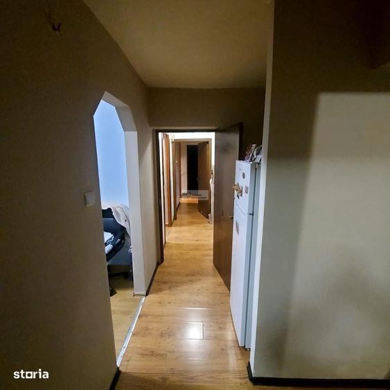 Apartament cu 4 camere decomandat în Autogară
