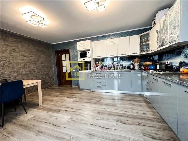 Casă individuală cu 3 camere cu Teren 300 Mp în 9 Mai