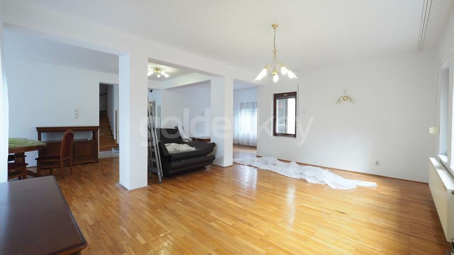 Vila cu 4 camere in complex cu piscina comuna - 5