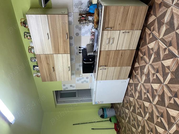 De vanzare casa cu 6 camere - 8