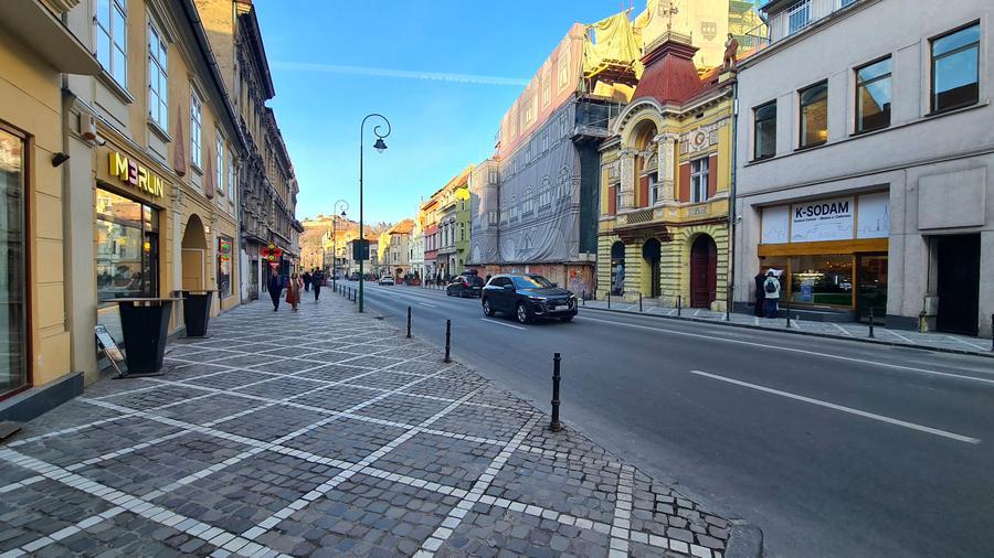 SPATIU COMERCIAL 20 MP -CENTRU ISTORIC -BIROU - 1