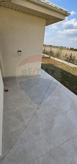 Casa / Vila cu 4 camere de vanzare - 10