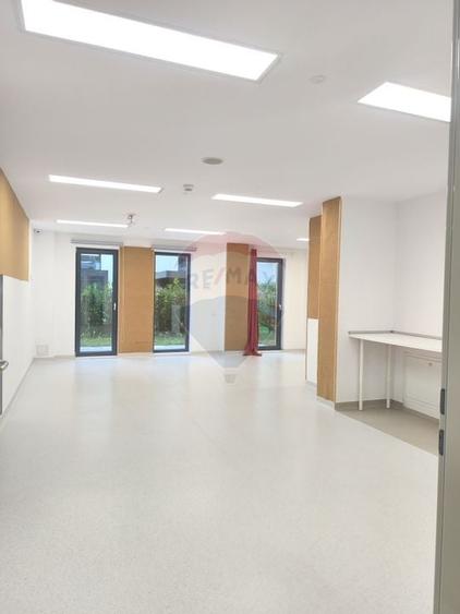 Spatiu comercial de vanzare - 56