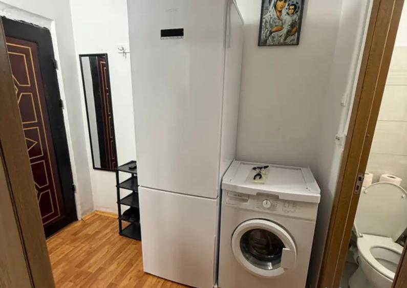 Garsoniera decomandata Mioveni 39500euro - 5