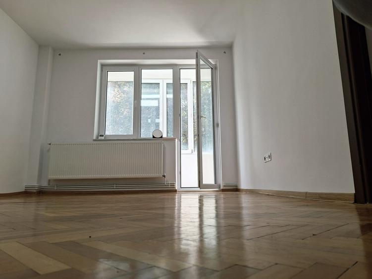 Citiți cu atenție anunțul !!!    Agenția Partener Imobiliar propune spre VÂNZARE - 2