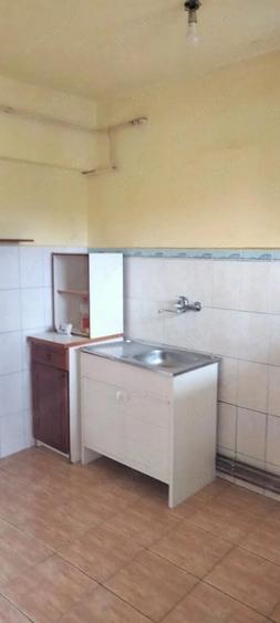 Vand apartament cu o camera in Cart. Dambul Pietros - 1