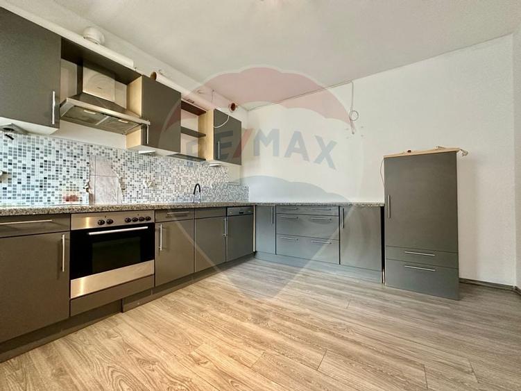 Casă / Vilă cu 7 camere de vânzare în zona Elisabetin - 10