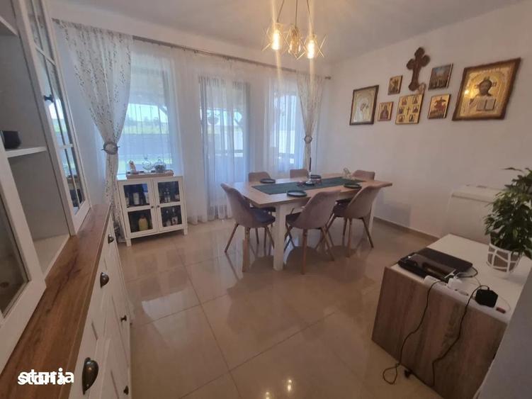 Casă cu 4 camere cu Teren 500 Mp în Moara