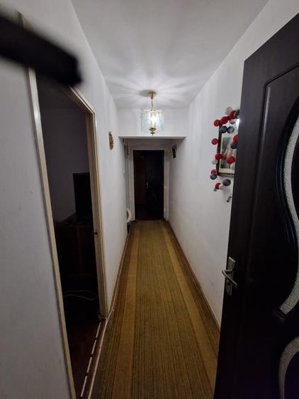 Se vinde apartament semidecomandat 3 camere la parter pret 71000 euro neg. - 4