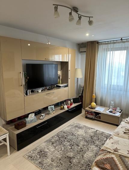 Apartament 3 camere de vânzare Lujerului - 1