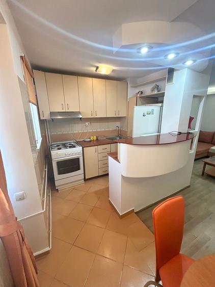 Ion Mihalache - Piata 1 mai / Garsoniera moderna - 8