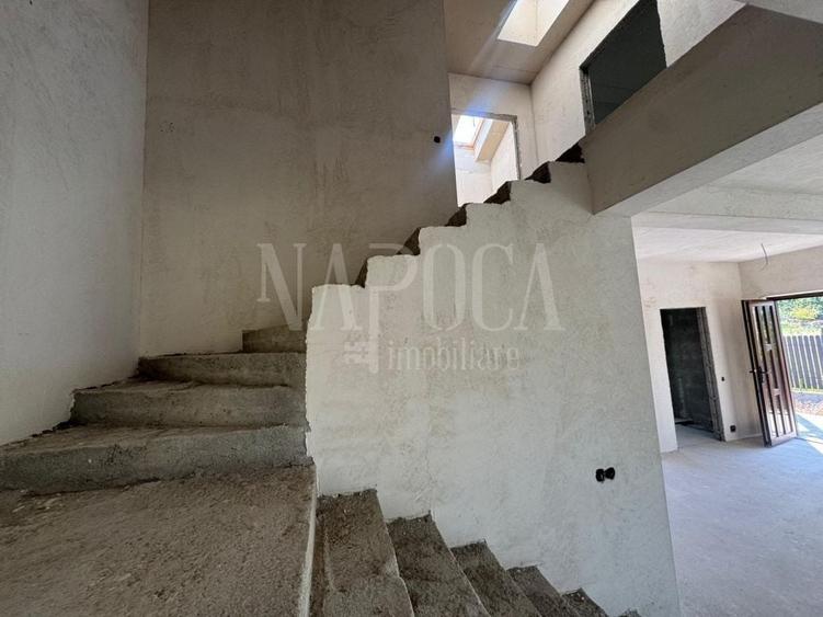 Duplex cu 4 camere cu Canalizare în Iris