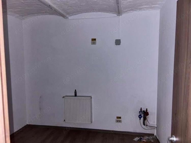 De inchiriat 2 spatii la subsol, strada pietonala, zona Gh. Lazar-Unirii - 5