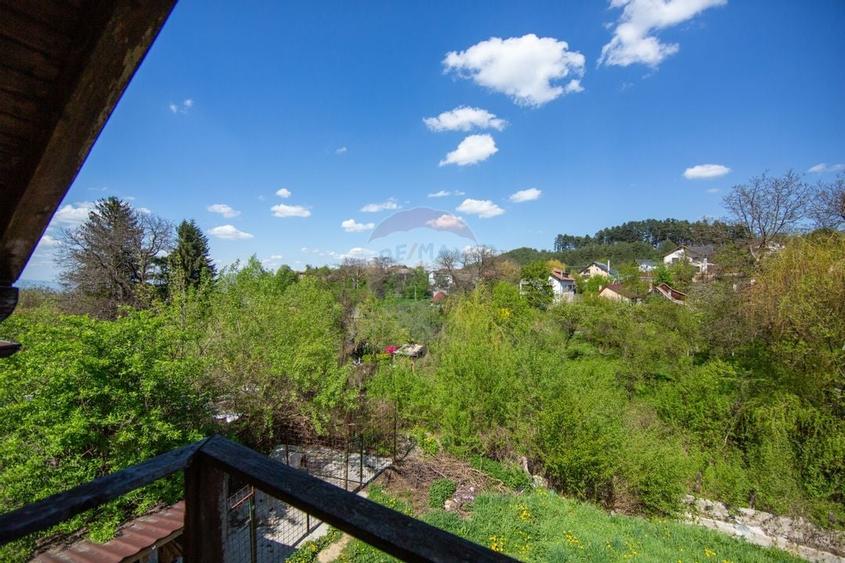 Casa individuala cu priveliste, 5 dormitoare, teren generos Baciu - 23