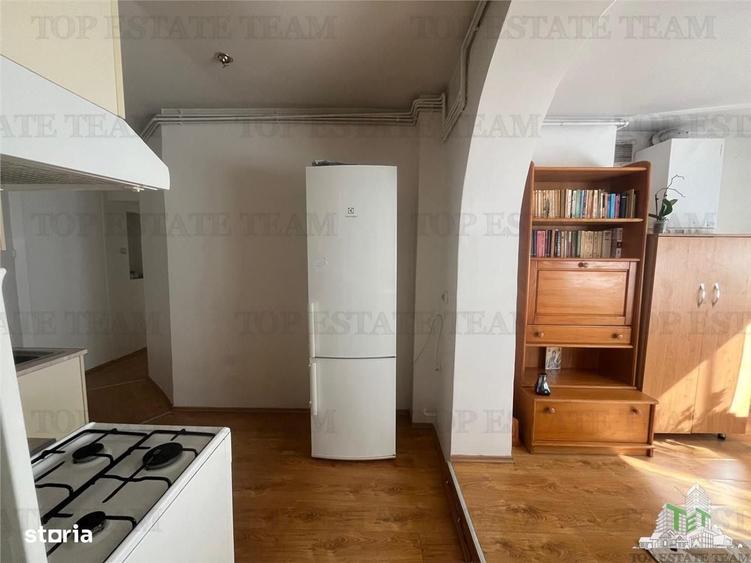 Apartament cu 3 camere, mobilat în Parcul Carol