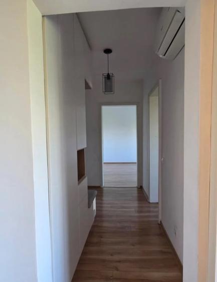 Apartament cu 2 camere decomandat, mobilat în Vitan Mall