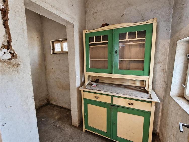 Casă individuală cu 4 camere cu Teren 450 Mp în Lazaret