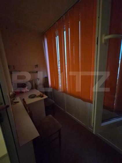 Apartament cu 3 camere semidecomandat, mobilat în Câmpia Turzii