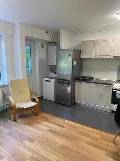 Apartament 2 camere cu loc de parcare, renovat modern,  Aleea Muscel - 11