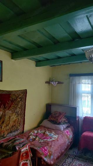 Casă cu 2 camere cu Teren 1068 Mp în Central