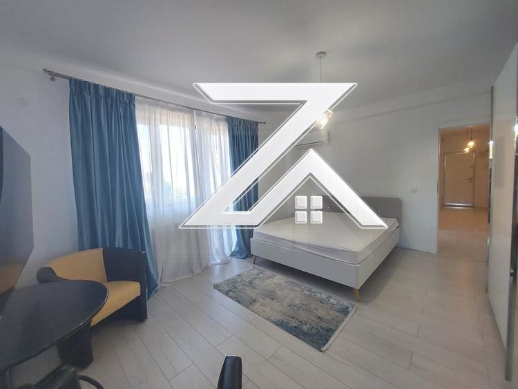 Apartament cu 3 camere decomandat, mobilat în Central