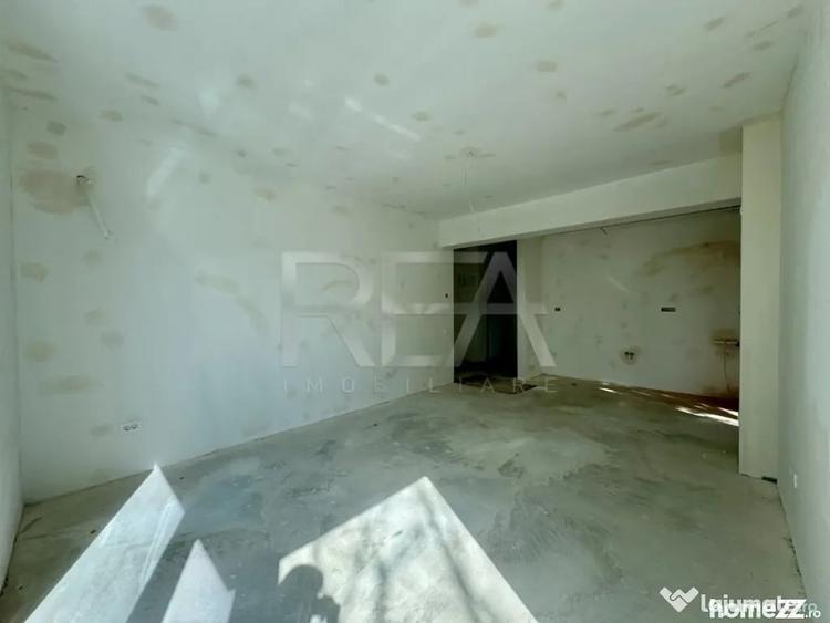 Apartament cu 3 camere decomandat în Matei Voievod