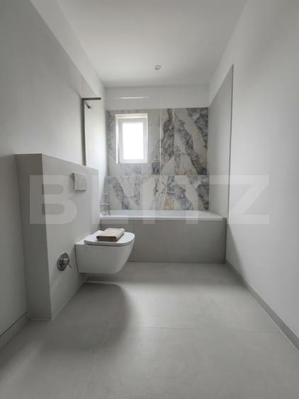 Casă individuală cu 5 camere cu Canalizare în Plopi
