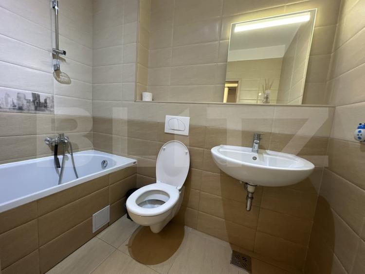 Apartament cu 3 camere decomandat, mobilat în Tractorul