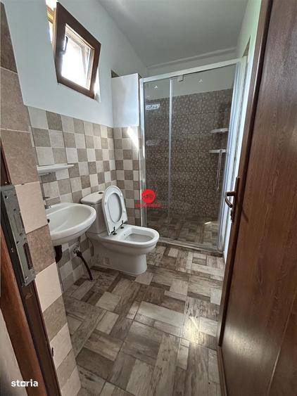 Casă cu 3 camere decomandat cu Teren 555 Mp în Eforie