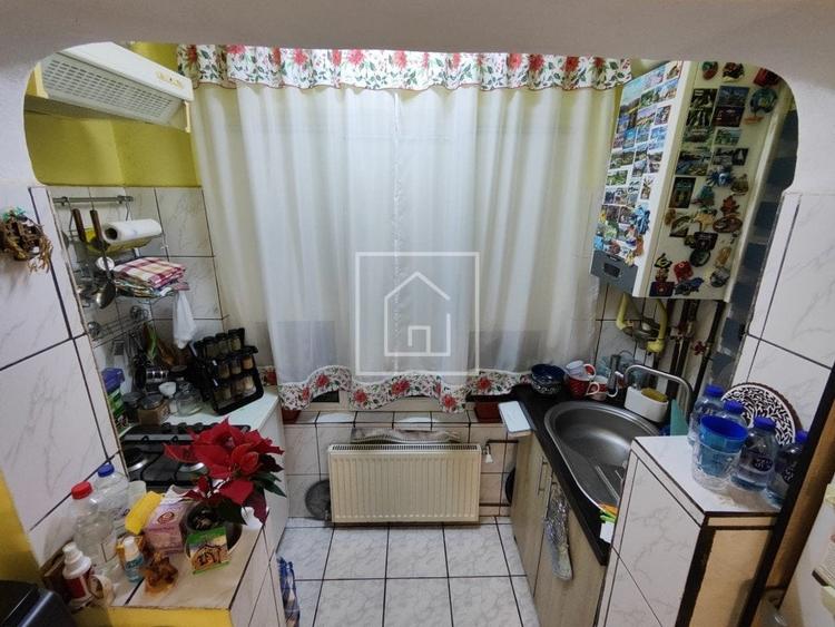 Apartament cu 2 camere decomandat, mobilat în Valea Aurie