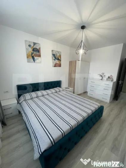Apartament cu 3 camere semidecomandat în Central
