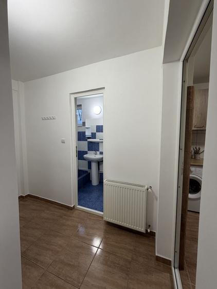 Garsonieră decomandată în Central